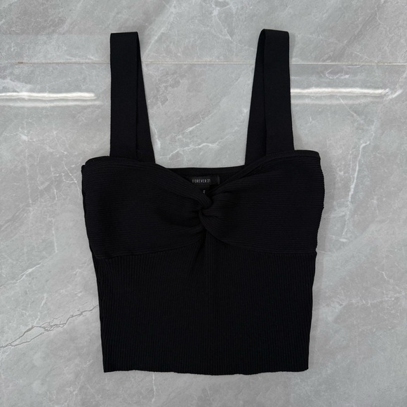 Forever 21 Tops - Women’s Forever 21 Ribbed Tank Top Twist Front Sleeveless Crop Top Size Medium